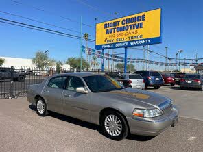 Lincoln Town Car Signature