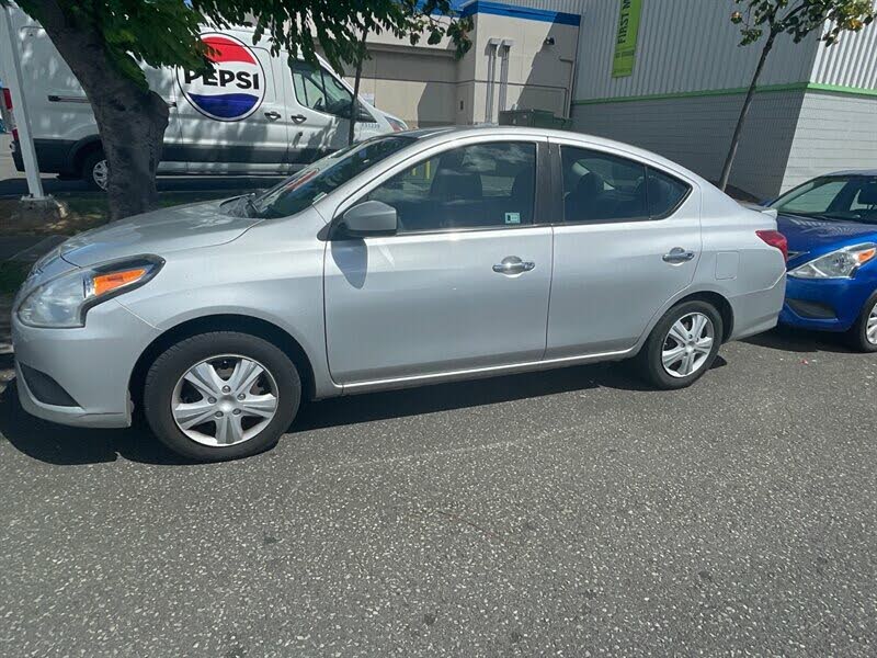 2016 Nissan Versa 1.6 SV