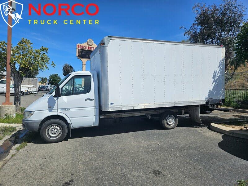 2005 Dodge Sprinter Cargo 2500 High Roof 158 WB RWD