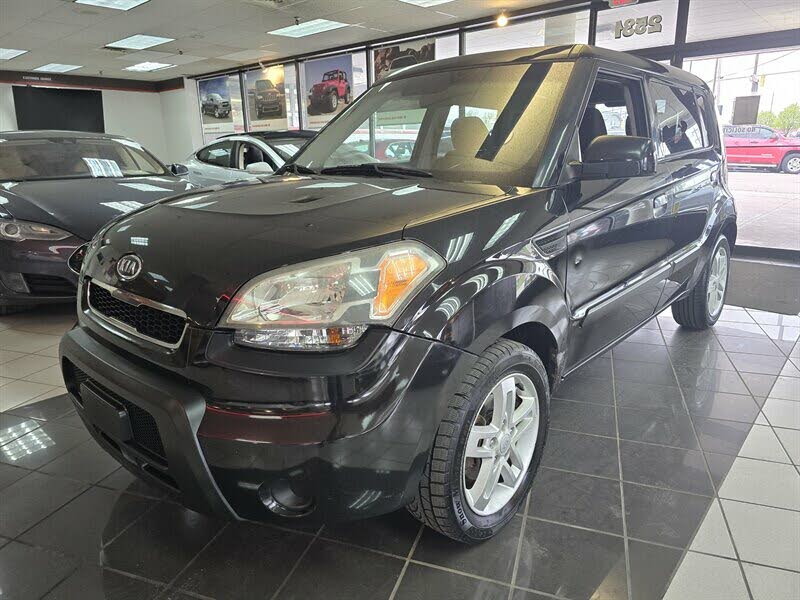 2010 Kia Soul +