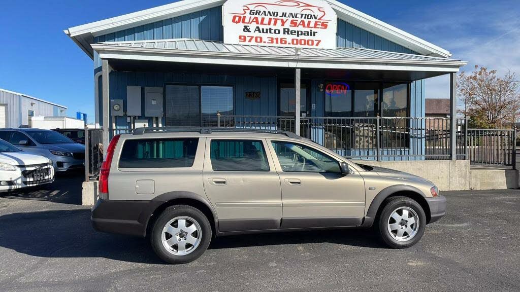 2004 Volvo XC70 Cross Country