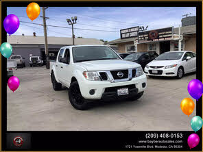 Nissan Frontier SV Crew Cab RWD