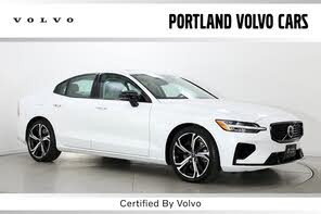 Volvo S60 Recharge T8 Core Dark Theme eAWD