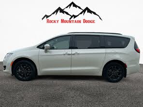 Chrysler Pacifica Launch Edition AWD