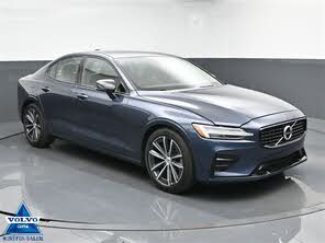 Volvo S60 B5 Momentum AWD