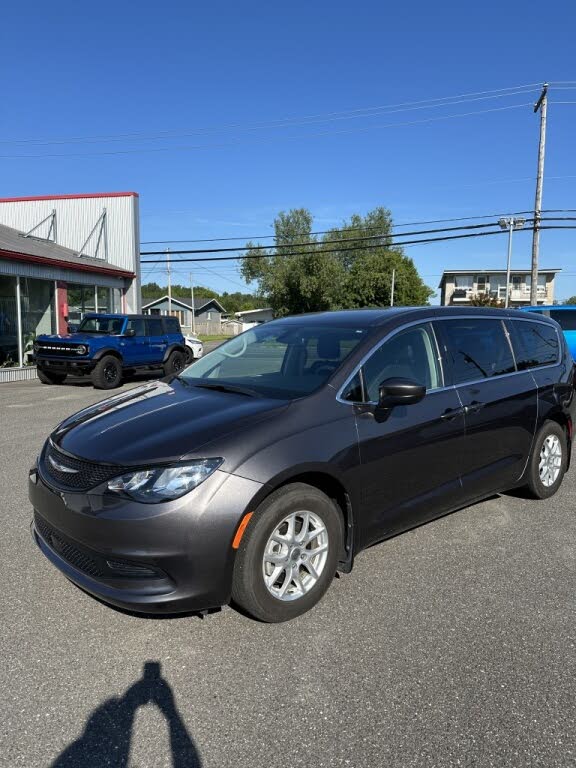2022 Chrysler Grand Caravan SXT FWD