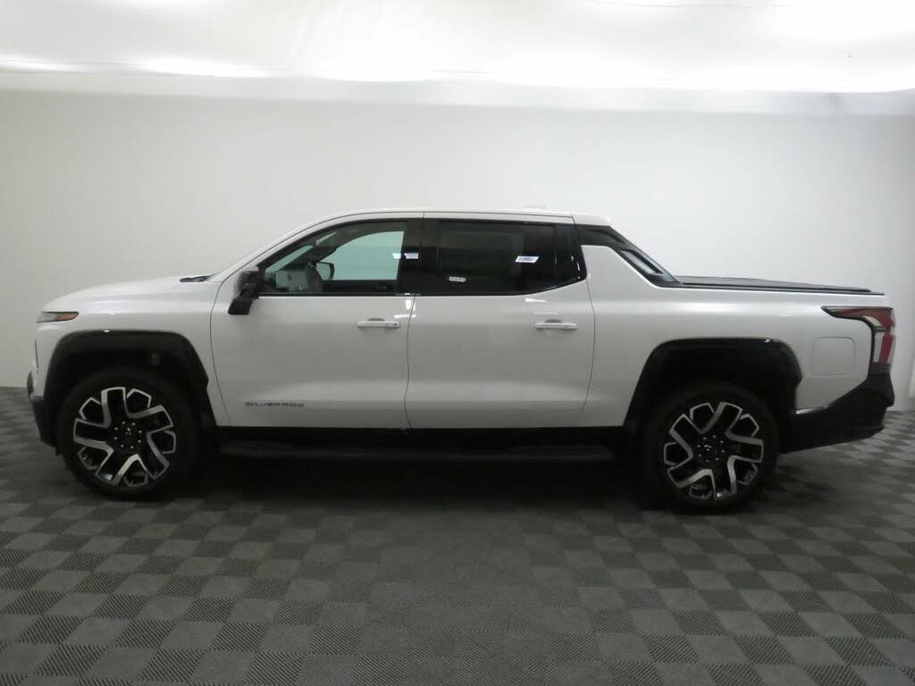 2024 Chevrolet Silverado EV RST e4WD