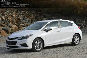 Chevrolet Cruze LT Hatchback FWD