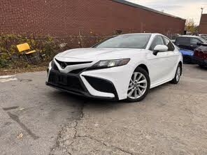 Toyota Camry SE FWD