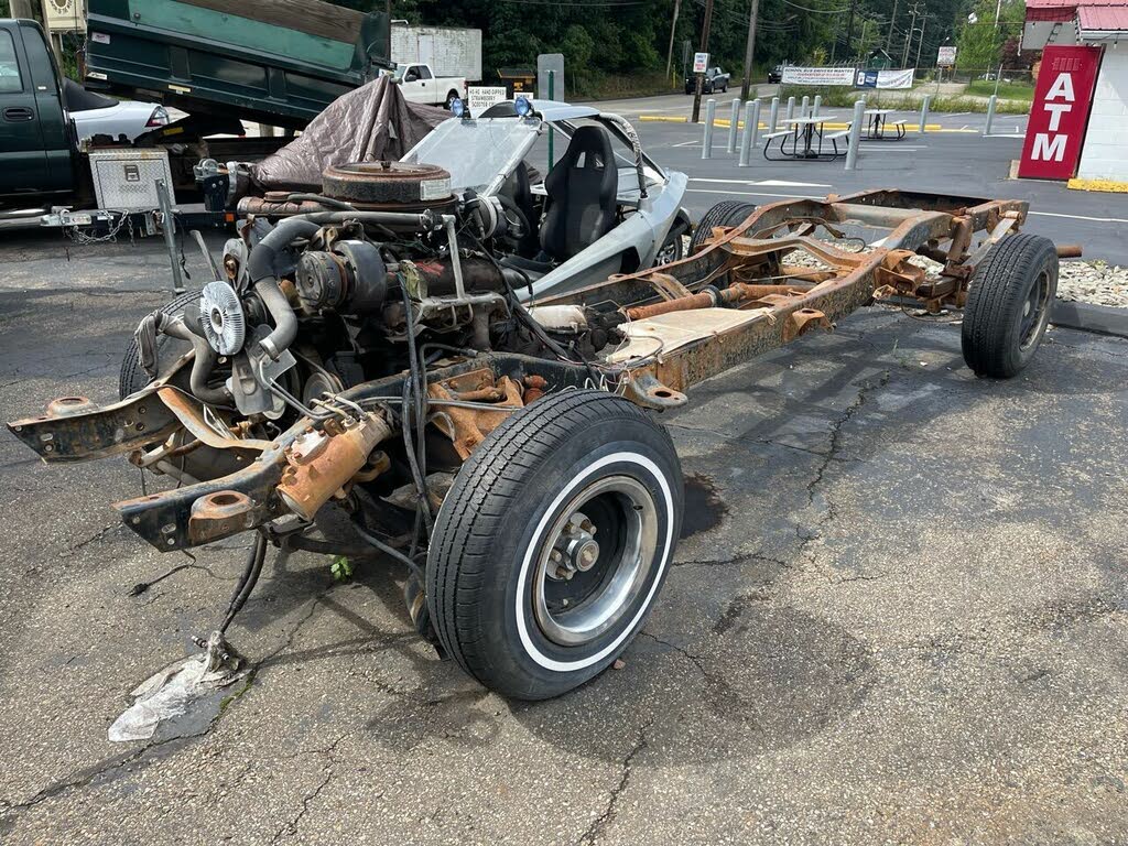 1984 Chevrolet Suburban C10 RWD