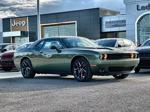 Dodge Challenger SXT RWD