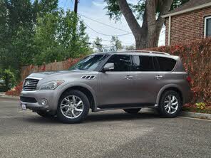 INFINITI QX56 4WD