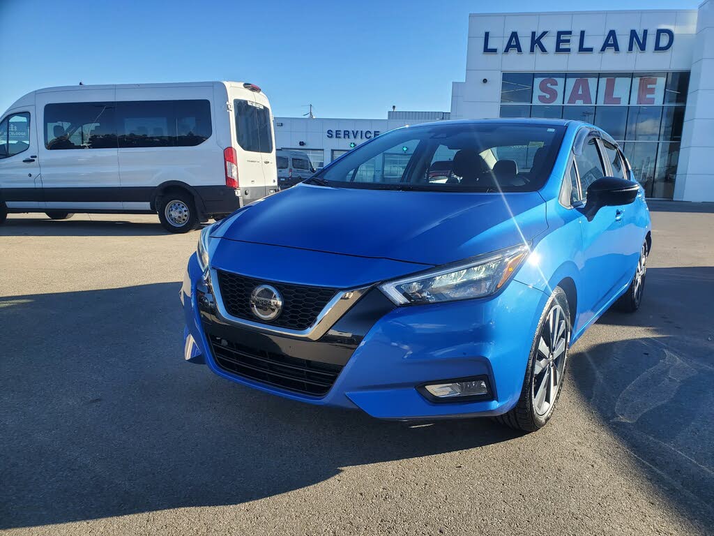 2021 Nissan Versa SR FWD