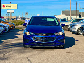 Chevrolet Cruze LT Hatchback FWD