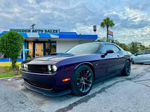 Dodge Challenger R/T Scat Pack RWD