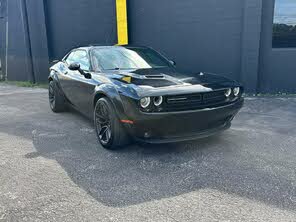 Dodge Challenger SXT RWD