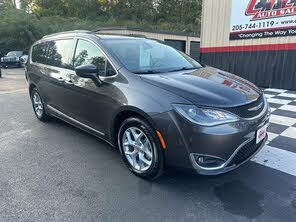 Chrysler Pacifica Touring L FWD