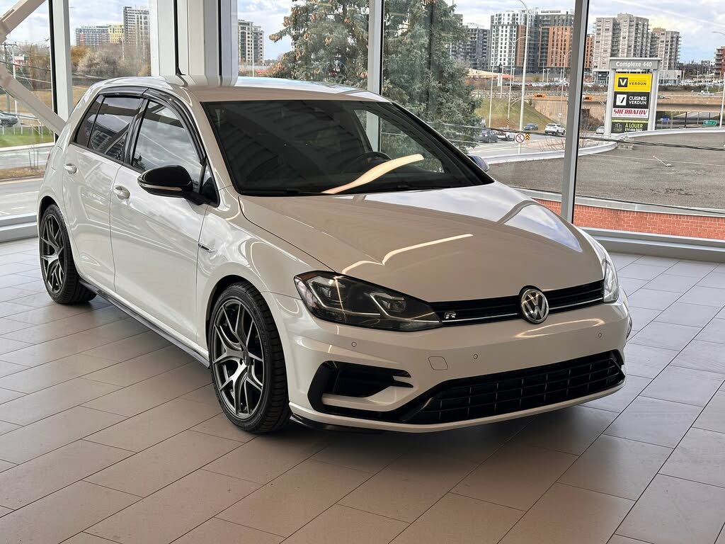 2018 Volkswagen Golf R 4-Door AWD