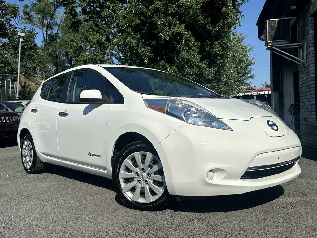 2013 Nissan LEAF S