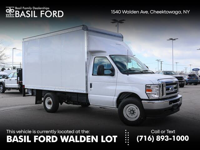 2025 Ford E-Series Chassis E-350 SD Cutaway SB DRW RWD