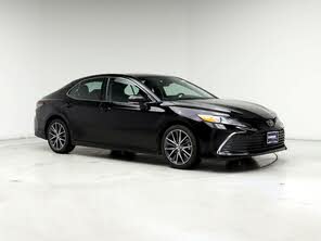 Toyota Camry XLE FWD