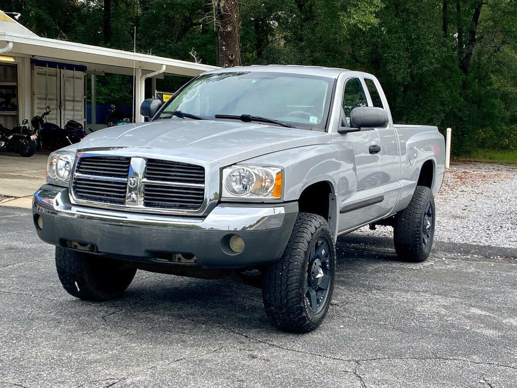 2005 Dodge Dakota SLT Club Cab RWD