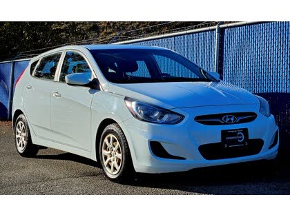 2014 Hyundai Accent GL 4-Door Hatchback FWD