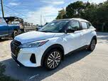 Nissan Kicks SV FWD