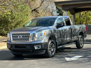 Nissan Titan XD SV Crew Cab