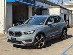 Volvo XC40 T5 Momentum AWD