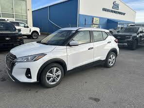 Nissan Kicks S FWD