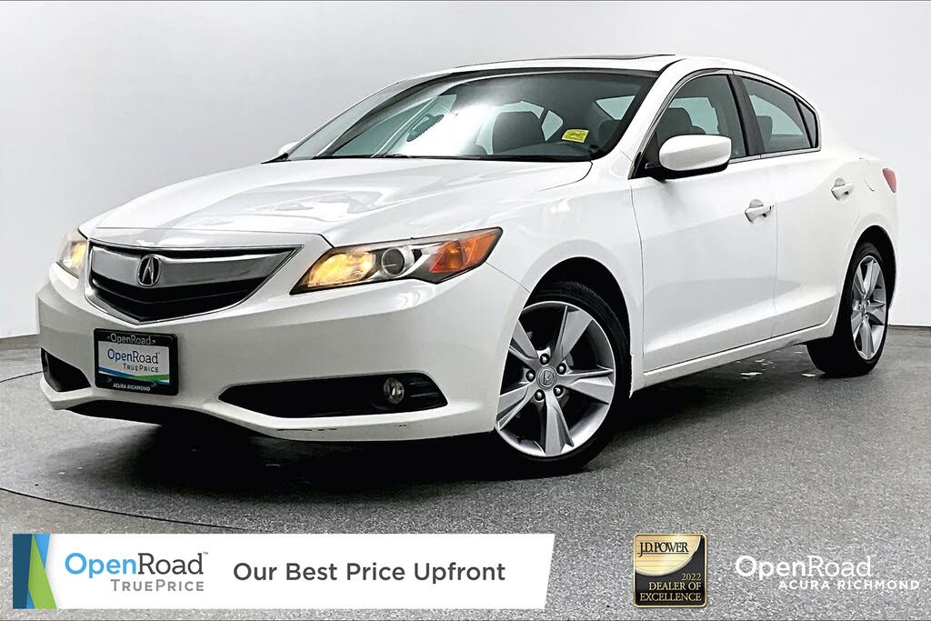 2013 Acura ILX 2.0L FWD with Technology Package