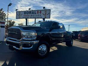 RAM 3500 Laramie Mega Cab DRW 4WD