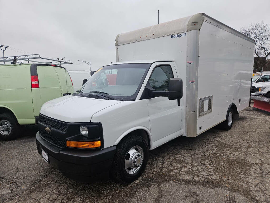 2017 Chevrolet Express Chassis 3500 159 Cutaway RWD