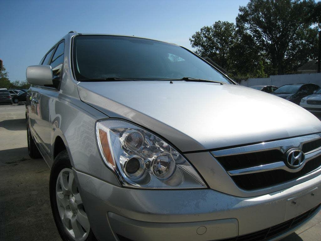 2007 Hyundai Entourage Limited FWD