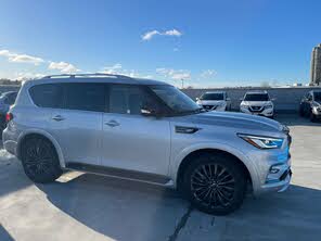 INFINITI QX80 Luxe 4WD