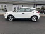 Nissan Kicks S FWD