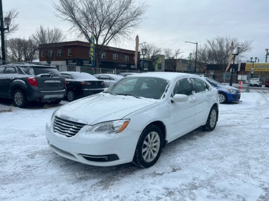 2011 Chrysler 200 Touring Sedan FWD