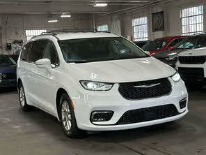 Chrysler Pacifica Touring L FWD