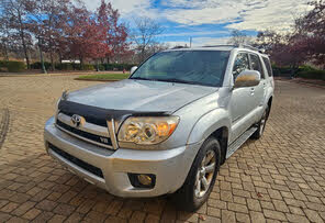 Toyota 4Runner Limited V8 4WD