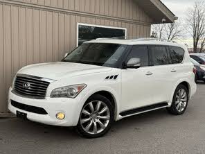 INFINITI QX56 4WD with Split Bench Seat Package