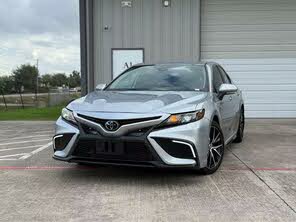 Toyota Camry SE Nightshade FWD