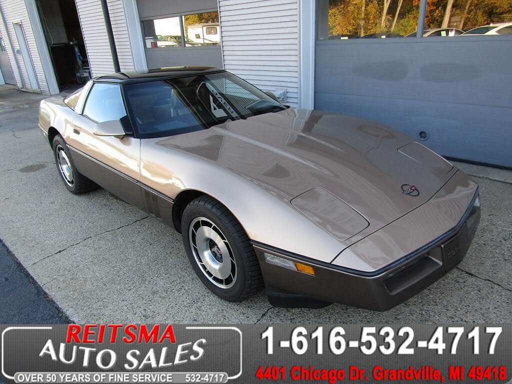 1985 Chevrolet Corvette Coupe RWD