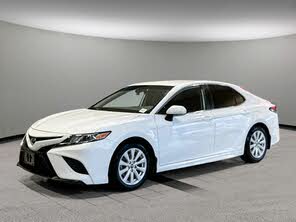 Toyota Camry SE FWD