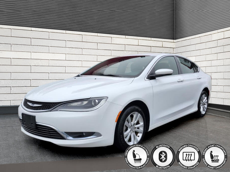 2015 Chrysler 200 Limited Sedan FWD