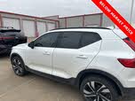 Volvo XC40 B5 Plus Dark Theme AWD