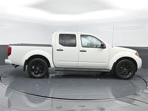 Nissan Frontier SV Crew Cab RWD