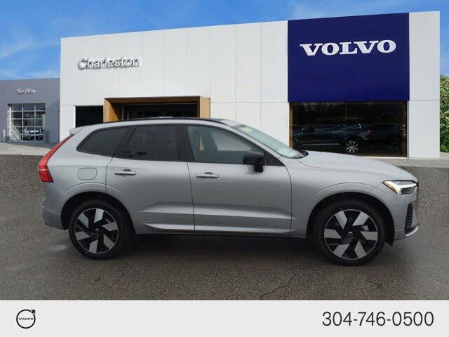 2025 Volvo XC60 Recharge T8 Plus Dark Theme eAWD