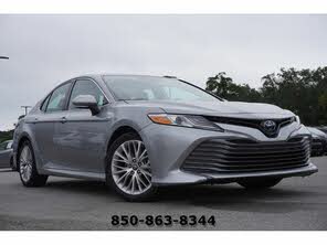 Toyota Camry Hybrid XLE FWD