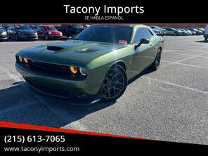 Dodge Challenger R/T Scat Pack RWD